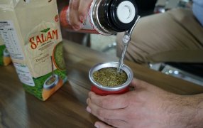 Presentaron “Salam”, una yerba mate para los consumidores que prefieren una molienda fina y sin palos