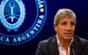Con el aumento del 27,18%: Caputo dijo que con el bono de 70.000 pesos, la jubilación mínima totalizará en casi 205.000 pesos