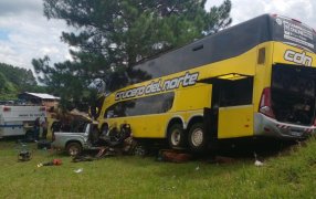 Triple colisión: Un fallecido y dos heridos graves sobre la Ruta Nacional N° 14 en el Municipio misionero de San Vicente