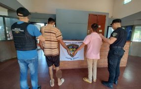 Posadas: Cayeron dos "roba cables", la acción provocó daños en el alumbrado público