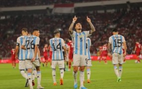 La Selección Argentina derrotó a Indonesia por 2 a 0, el campeón del mundo cerró su gira por Asia sin la presencia de su capitán, Lionel Messi