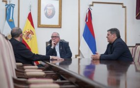 El Gobierno de Misiones brindó asistencia a la misión consular de España que benefició la agilización de trámites a miles de personas