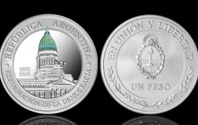 Todos los detalles: Emiten una moneda por el 40° aniversario de la Restauración de la Democracia