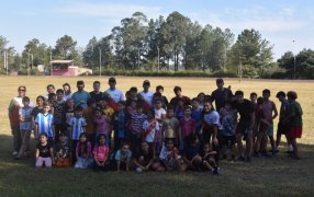 Tarde de atletismo en el Parque Centenario, del Municipio misionero de Apóstoles