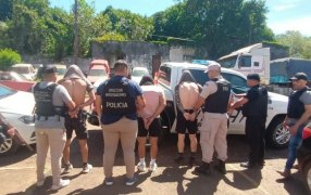 Misiones: La banda delictiva atrapada en la localidad de San Javier estaría conformada por soldados del Ejército Argentino y serían los autores del robo ocurrido en la ciudad de Apóstoles