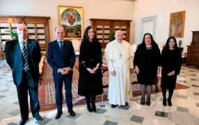 La intimidad del encuentro entre Victoria Villarruel y el Papa Francisco: “Un clima muy amable y de mucho cariño” y la reunión duró una hora y tuvo lugar en la Biblioteca del Palacio Apostólico