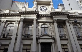 El Gobierno escuchó al campo: El Banco Central eliminará la sobretasa para productores