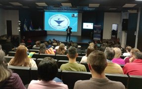 Posadas: En la 7° Jornada de Enfermería del Hospital Dr. Ramón Madariaga los profesionales se actualizan sobre el cuidado del paciente