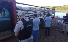 Misiones: Prefectura Naval Argentina secuestró más de ocho toneladas de soja