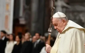 Volvió la preocupación mundial: La salud del Papa Francisco, el Vaticano informó empeoramiento por broncoespamo repentino