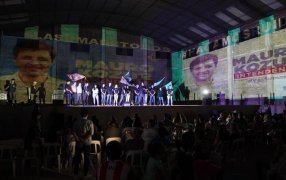 Cierre de campaña, Mauro Kozur Intendente, ante cientos de apostoleños