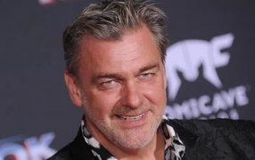 A los 58 años murió Ray Stevenson, actor de "RRR" y "Thor", se encontraba rodando una película en Italia