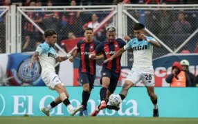 Liga Profesional de Fútbol: Racing Club le ganó 2 a 1 a San Lorenzo de Almagro y sueña con el título