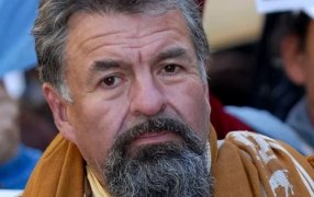 Raúl Castells sumó cuatro denuncias en la Justicia por haberse adjudicado los saqueos