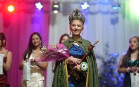 Misiones: Virginia Atamaniuk fue electa Reina Departamental de Apóstoles para la Fiesta Nacional e Internacional de la Yerba Mate