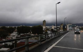 Para este miércoles, alerta meteorológica para la Ciudad Autónoma de Buenos Aires y catorce provincias por vientos, lluvias y nieve
