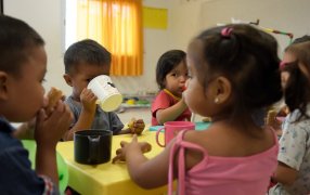 Pata Pila lanza la campaña “Doná un vaso de leche”: Una iniciativa que salva vidas y construye esperanzas