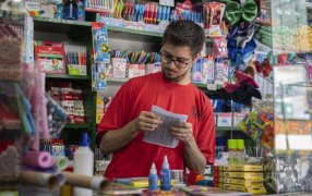 Posadas: Desde las librerías destacan los precios estables de los útiles escolares en el mes de Enero, comerciantes señalan que “se mantienen, y hasta en algunos casos bajan según vemos con los proveedores”