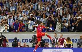 Definición para el infarto: Con Dibu como héroe, Argentina venció por penales a Ecuador y está en semis