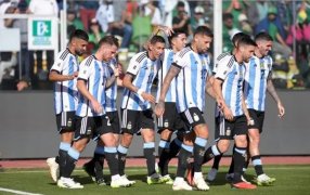 Eliminatorias Sudamericanas para el Mundial 2026: Sin Messi, Argentina goleó 3 a 0 a Bolivia en La Paz
