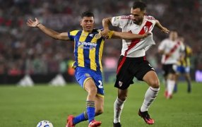 River Plate no pudo con Rosario Central ni acechar la cima en el Torneo Apertura