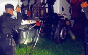 Un sereno y su cómplice fueron arrestados cuando robaban combustible de camiones