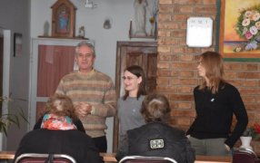 Comenzó a dictarse en la ciudad de Apóstoles el Taller “Tu Celular como Herramienta Digital” para Adultos Mayores