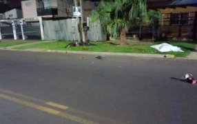 Posadas: Un joven de 18 años perdió la vida tras despistar con su motocicleta