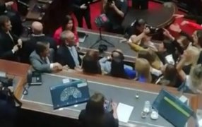 Escándalo en Diputados: La oposición y el oficialismo se trenzaron a los gritos