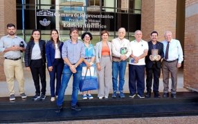 Referentes de distintos credos compartieron una jornada de reflexión en la Legislatura misionera, una actividad, impulsada por la Diputada Provincial Suzel Vaider