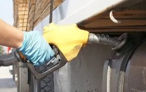 Sin stock en estaciones de servicio: Falta de combustibles, Gobierno niega el "desabastecimiento generalizado" de nafta