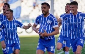 Godoy Cruz de Mendoza se recuperó con triunfo ante Platense, es único líder de su grupo de la Copa de la Liga Profesional de Fútbol y ya se aseguró su presencia en alguna copa internacional en 2024
