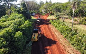 Se presentó formalmente en el Municipio misionero de Apóstoles a los nuevos responsables de la Secretaría de Obras Públicas y Desarrollo Urbano, se mostró los trabajos realizadas