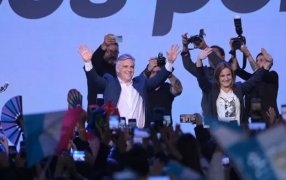 En puja por sucesión de Juan Schiaretti: Infartante elección en Córdoba, Llaryora se adjudicó el triunfo y Juez esperará conteo definitivo