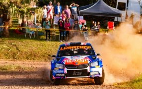 El sanjuanino Gastón Pastén se llevó el mate ganador del Rally de Misiones, por los caminos de los Municipios de; Leandro N. Alem y San Javier