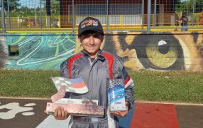 Misionero de Karting en Pista: Gran carrera del apostoleño Uriel Husulak para terminar segundo en el podio en el Kartodromo de la ciudad de Posadas
