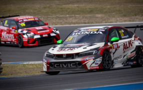 TCR Spain: Con un avance fenomenal, el piloto argentino Ignacio Montenegro hizo doblete en Valencia