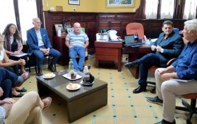 El Ministro de Hacienda Adolfo Safrán se reunion con representantes de la Confederación Económica de Misiones