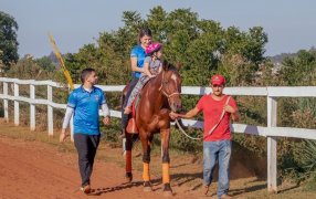 Posadas: Abren lista de espera para Equinoterapia