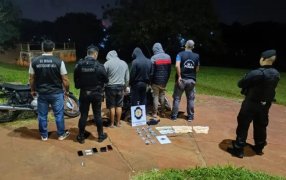 Puerto Iguazú: Atraparon a tres presuntos narcodeliverys y le secuestraron dosis de marihuana