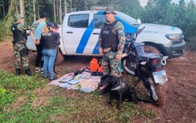 Prefectura Naval Argentina evitó una maniobra de narcotráfico y detuvo a dos personas