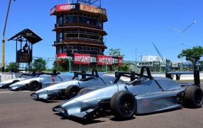 Automovilismo: Se presentó la Fórmula Renault Misionera, el 3 de Diciembre será la primera carrera, de modo presentación y se espera un total de diez protagonistas