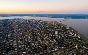 Cómo estará el tiempo en Misiones los días; sábado y domingo: Tiempo estable, cálido a caluroso, sin lluvias, sol asomándose entre nubes y humo