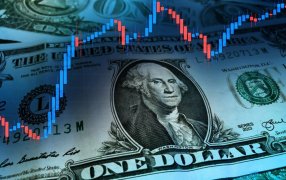 Dólar hoy: El blue abre 7 pesos arriba y cotiza a 490 pesos