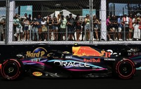 Fórmula 1 en Miami: Sergio "Checo" Pérez consigue la “Pole” con el Red Bull, Fernando Alonso fue segundo con Aston Martin, Carlos Sainz con Ferrari tercero y Kevin Magnussen con el Haas cuatro