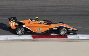 Mari Boya listo para la cita de la Fórmula 3 en Melbourne