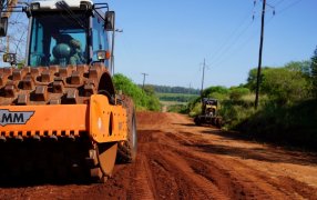 Comienzan los trabajos previos a la pavimentación en el camino de acceso al Parque Industrial Apóstoles