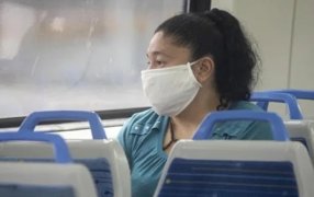 Rebrote de COVID-19: El Gobierno Nacional recomienda volver a usar barbijo en el transporte público