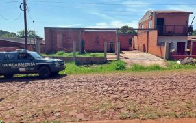 Misiones: 15.000 paquetes de cigarrillos de origen extranjero se encontraban acopiados en una vivienda en construcción