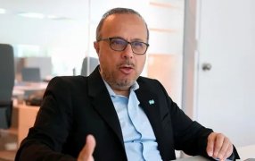 Tras su salida del Gabinete: Antonio Aracre negó que haya querido ser Ministro y criticó a Massa